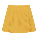 Pleated skort design with color-tipping detail
Simple waistband with a buckle point
Built-in inner shorts for comfortable movement