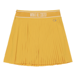 Pleated skort design with color-tipping detail
Simple waistband with a buckle point
Built-in inner shorts for comfortable movement