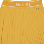 Pleated skort design with color-tipping detail
Simple waistband with a buckle point
Built-in inner shorts for comfortable movement