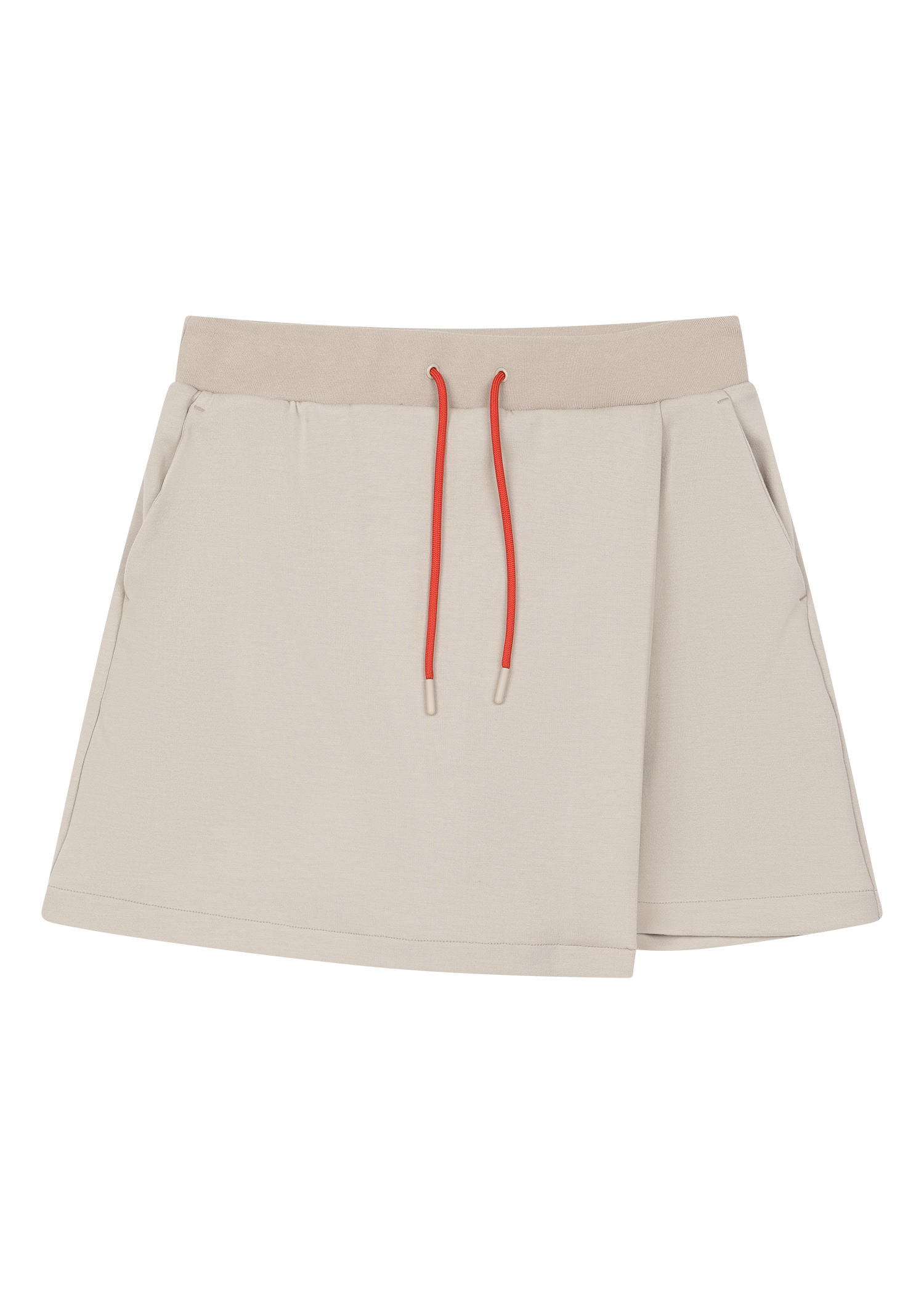 Wrap-over front panel for a clean layered look
Clean waistband with a basic drawstring
Relaxed silhouette for easy movement.