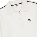 Soft knit polo with a slogan graphic
Front WAACKY logo detail
Comfortable texture with a casual WAAC mood