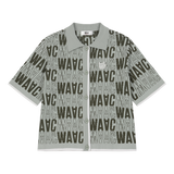 Short-sleeve cardigan with an all-over WAAC pattern
Contrast stripe trim at the cuffs and placket
Light knit texture for everyday wear