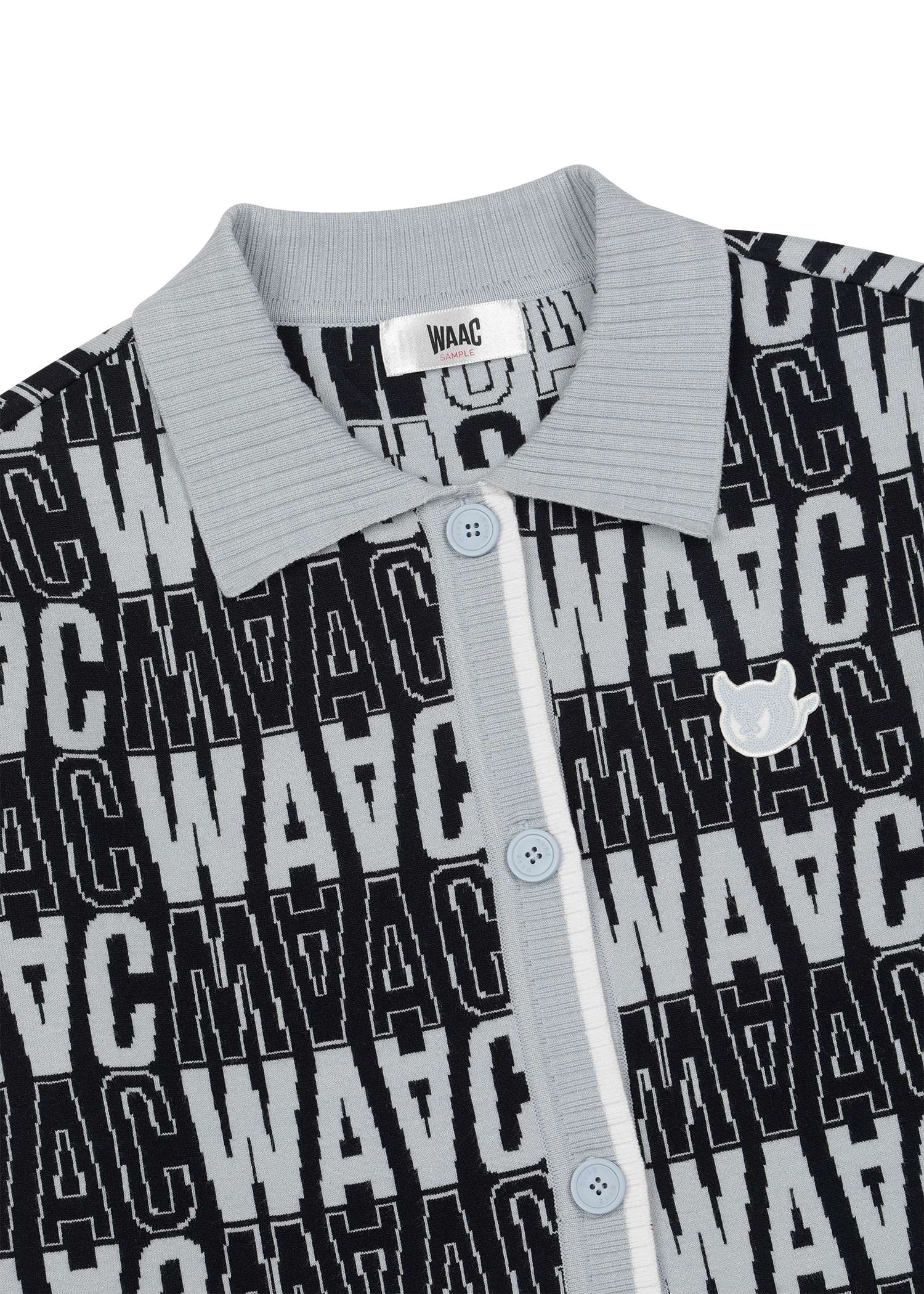 Short-sleeve cardigan with an all-over WAAC pattern
Contrast stripe trim at the cuffs and placket
Light knit texture for everyday wear
