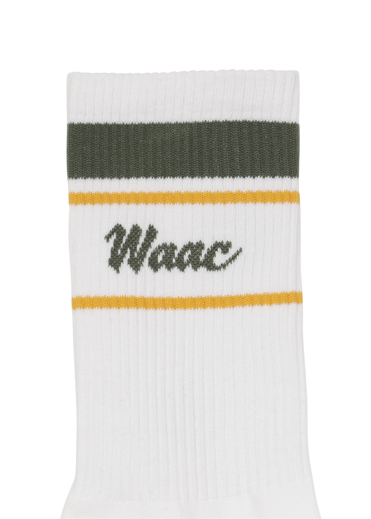 Color 3-pack Socks
Mid-length socks with contrast stripe detail
Simple logo lettering on the cuff
Comes as a three-color pack