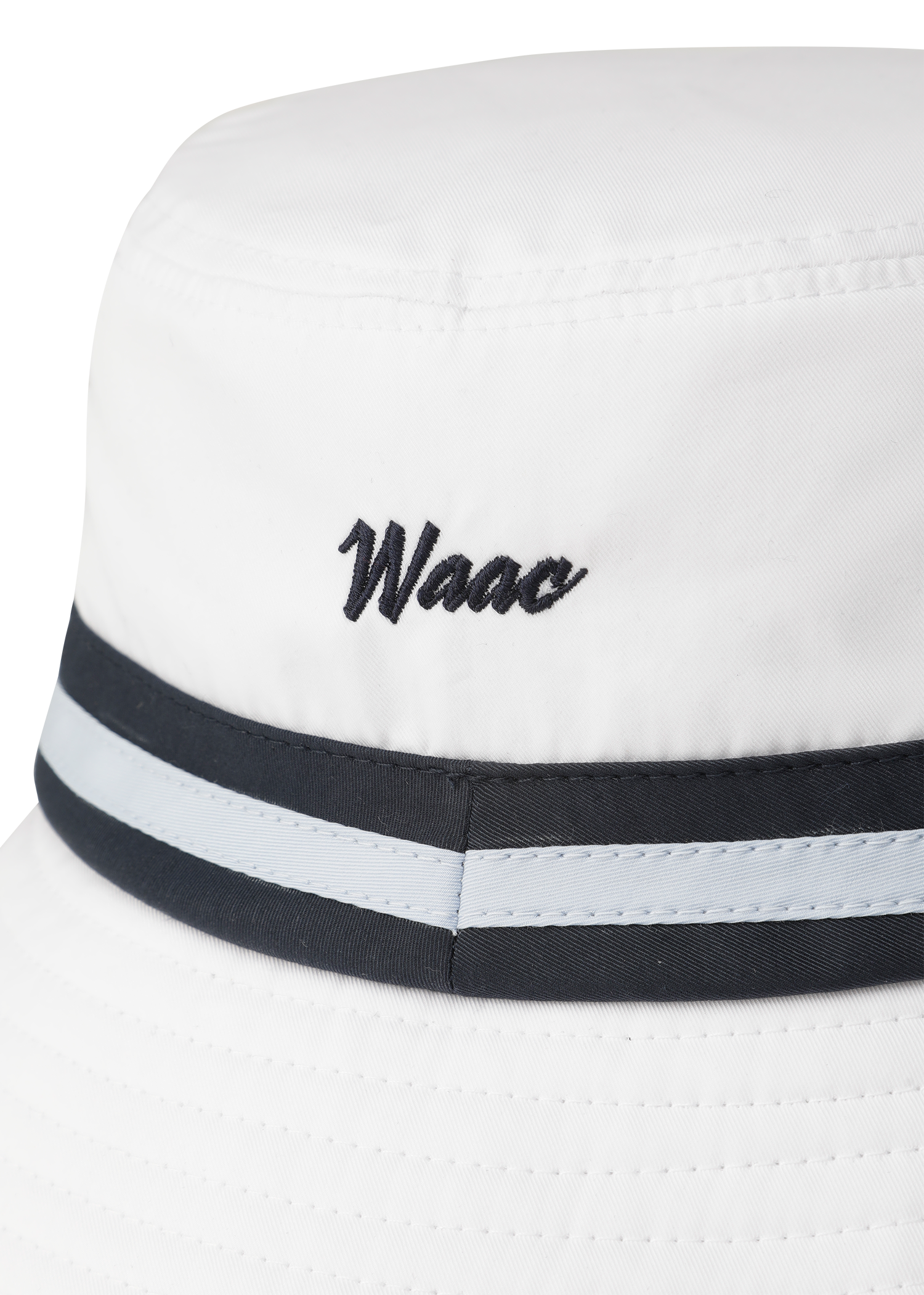 Color Tape Bucket Hat
with a color-tape accent&nbsp;
Front WAACKY emblem detail
Wide brim for a balanced silhouette