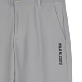Lightweight stretch pants with a tapered fit
Regular front and elastic back waist
Four pocket design for practical wear