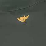 Lightweight half zip mid layer for transitional warmth
Reflective Players patch detail
Bold sleeve slogan graphic