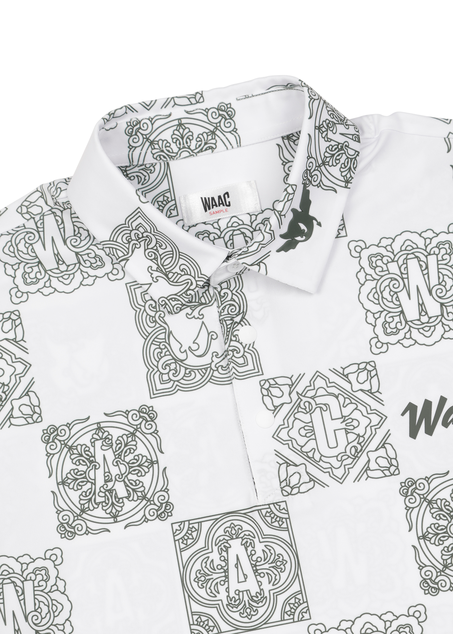 Lightweight stretch polo with a K checkboard pattern
Front WAAC logo detail
Pattern based visual point