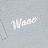 Soft hoodie sweater with a relaxed fit
Playful WAACKY flag graphic
Easy fit for everyday athletic wear